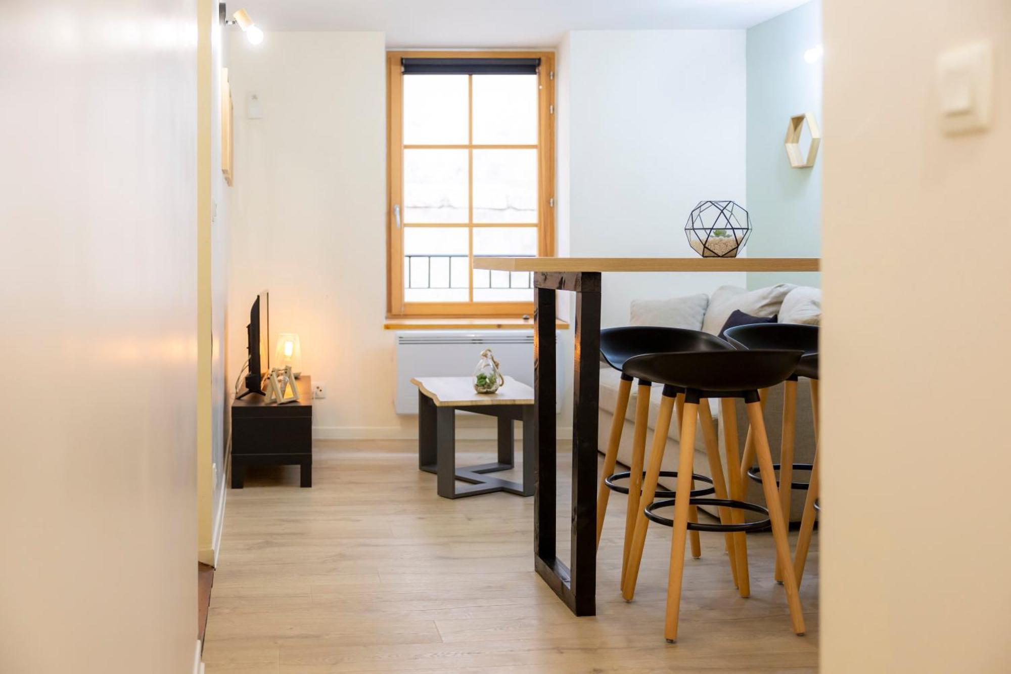 Apartamento T2 Au Coeur Du Centre Historique De Briancon #3 Exterior foto